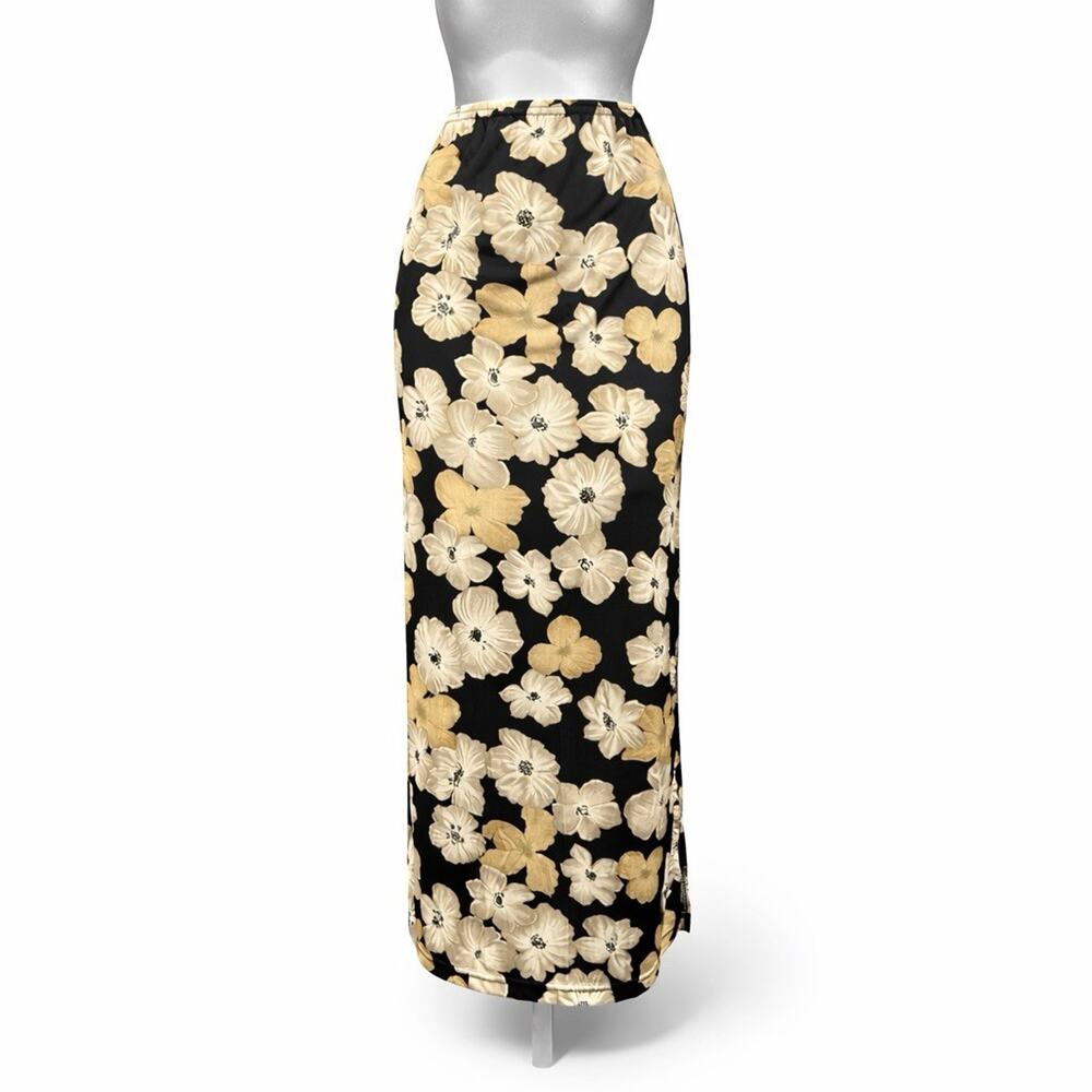 Floral Skirt Black Cream 90s Soft Grunge Neutral Minimal Slinky Stretch Medium